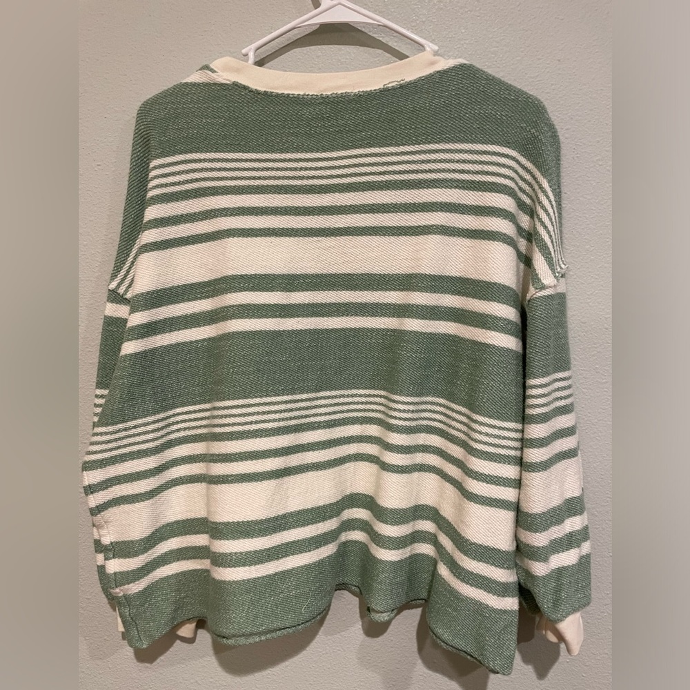 Lightweight 100% Cotton Sweater by Dylan. Sage green and Cream Stripe. S… - Picture 5 of 5